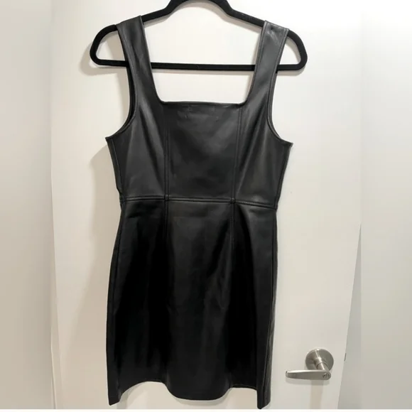 Urban Outfitters Size 6 Button Faux Leather Dress - Picture 4 of 4